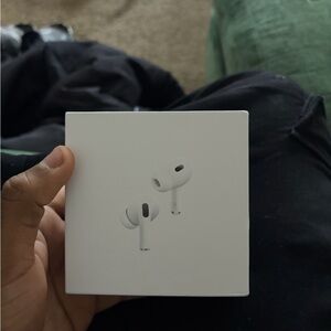 Apple AirPods Pro with MagSafe Charging Case